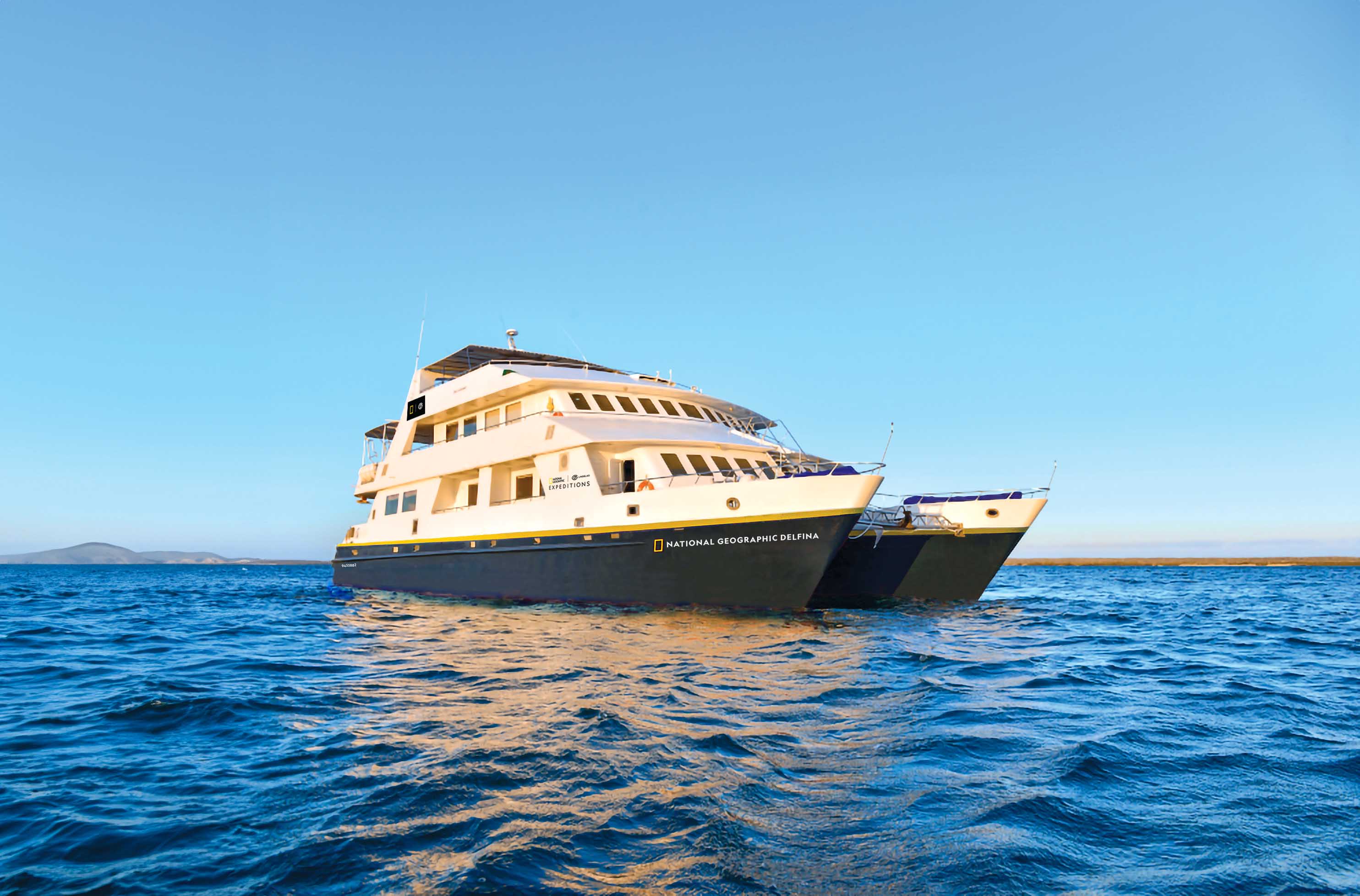 LEX Ship NG Delfina Exterior