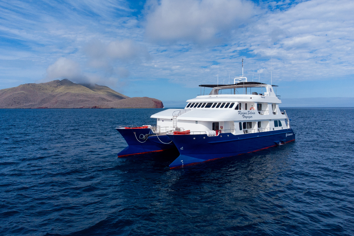 Ecuador Galapagos Reina Silvia Voyager Exterior 4774