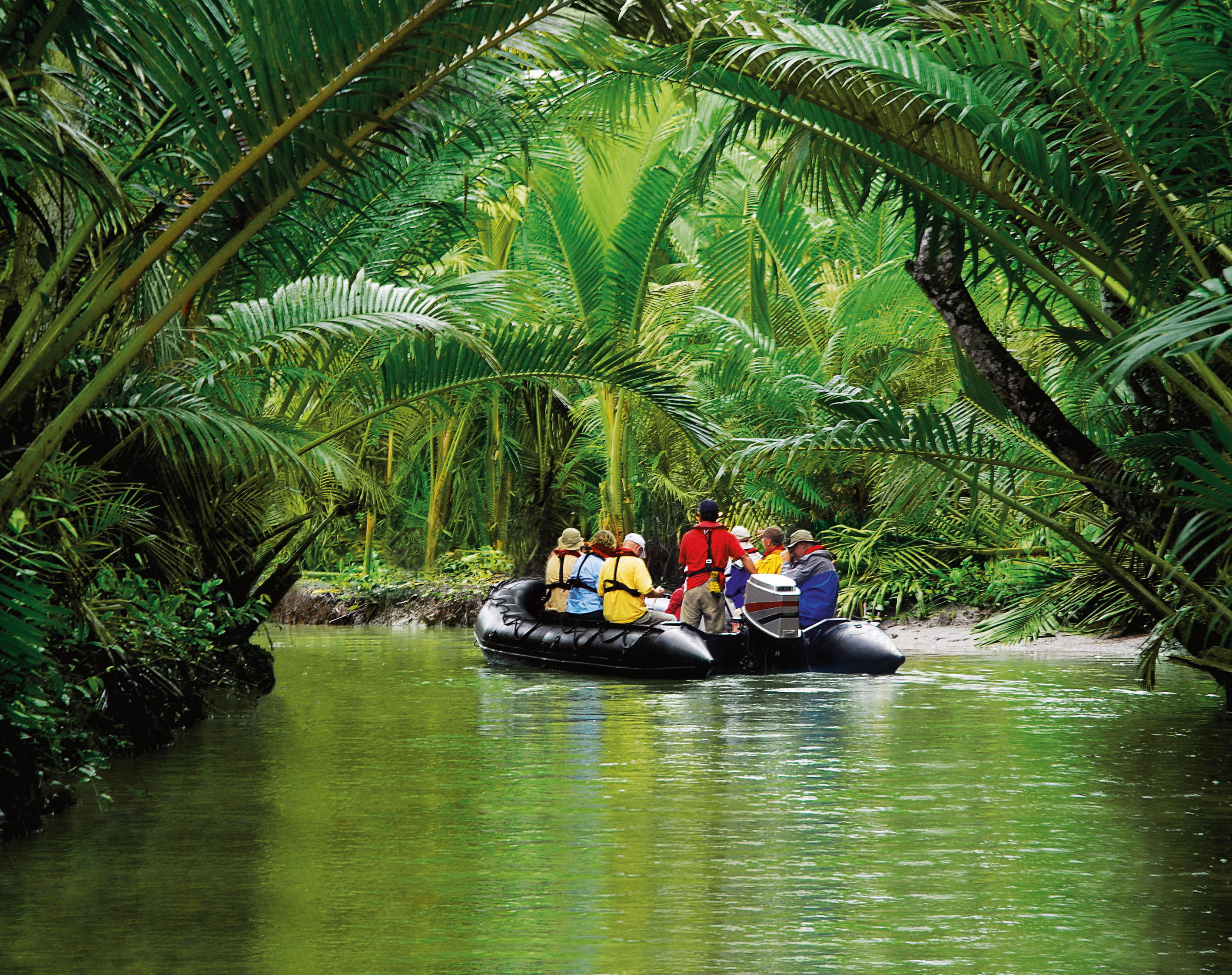 Hapag Lloyd Cruises - Hanseatic Expedition Ships - Nature Wildlife Excursions Expeditions Zodiacs _8_