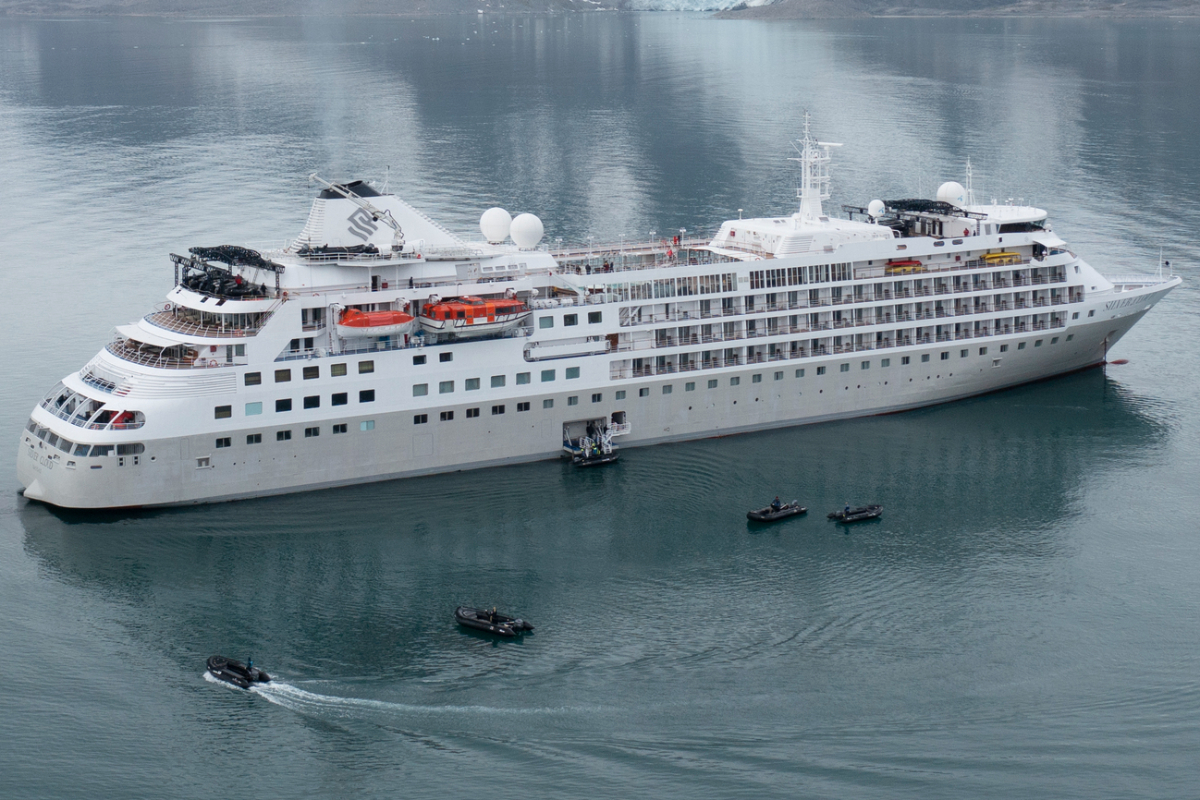 Ytre Norskøya Northwest Coast Of Spitsbergen Part Of The Svalbard Archipelago. Silver Cloud 1261