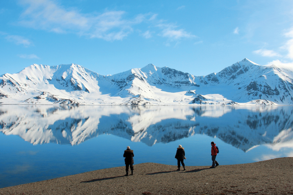 Landing In Svalbard Polarquest