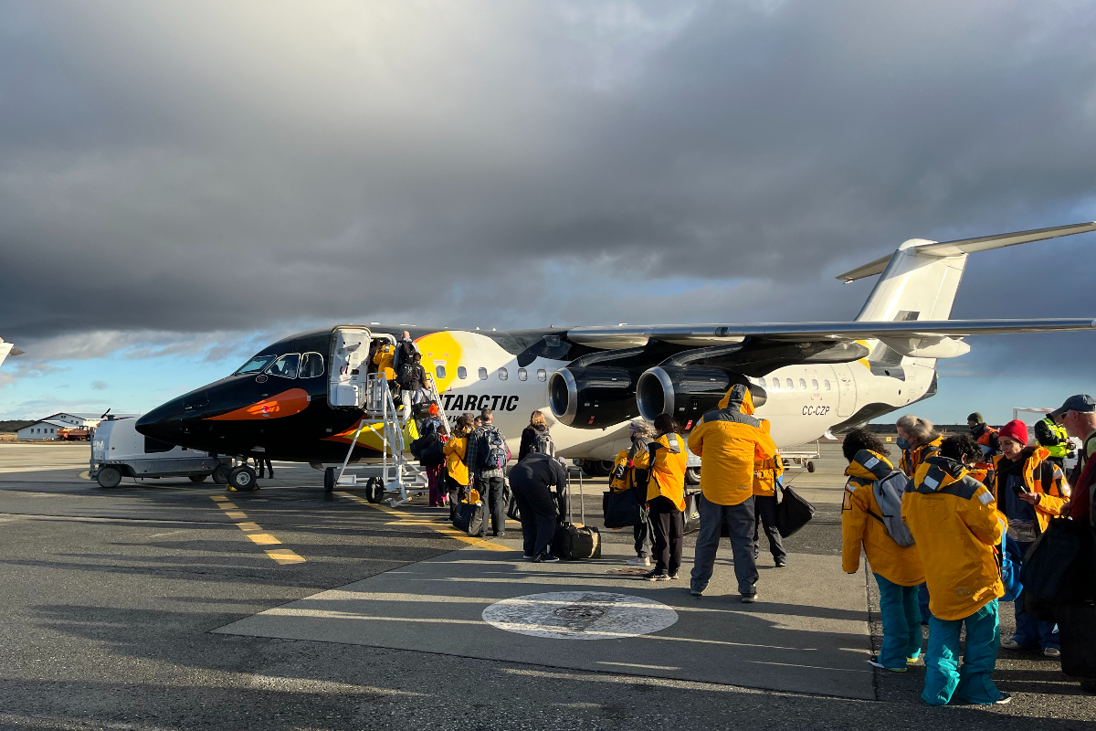 Quark Expeditions Fly To Antarctica