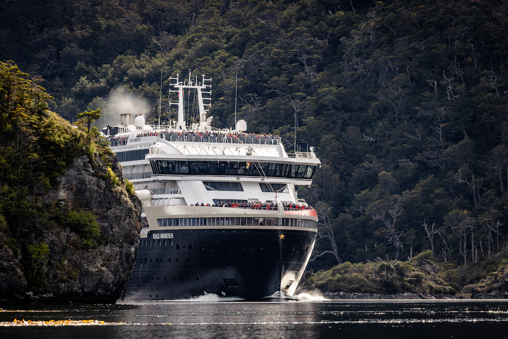 Chile White Narrows MS Roald Amundsen HX 46658 Photo Oscar Farerra (1)
