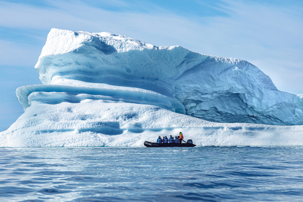 Zodiac In The Arctic Hapag Lloyd