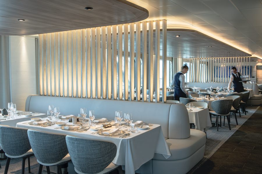 Nuna restaurant aboard Le Commandant Charcot