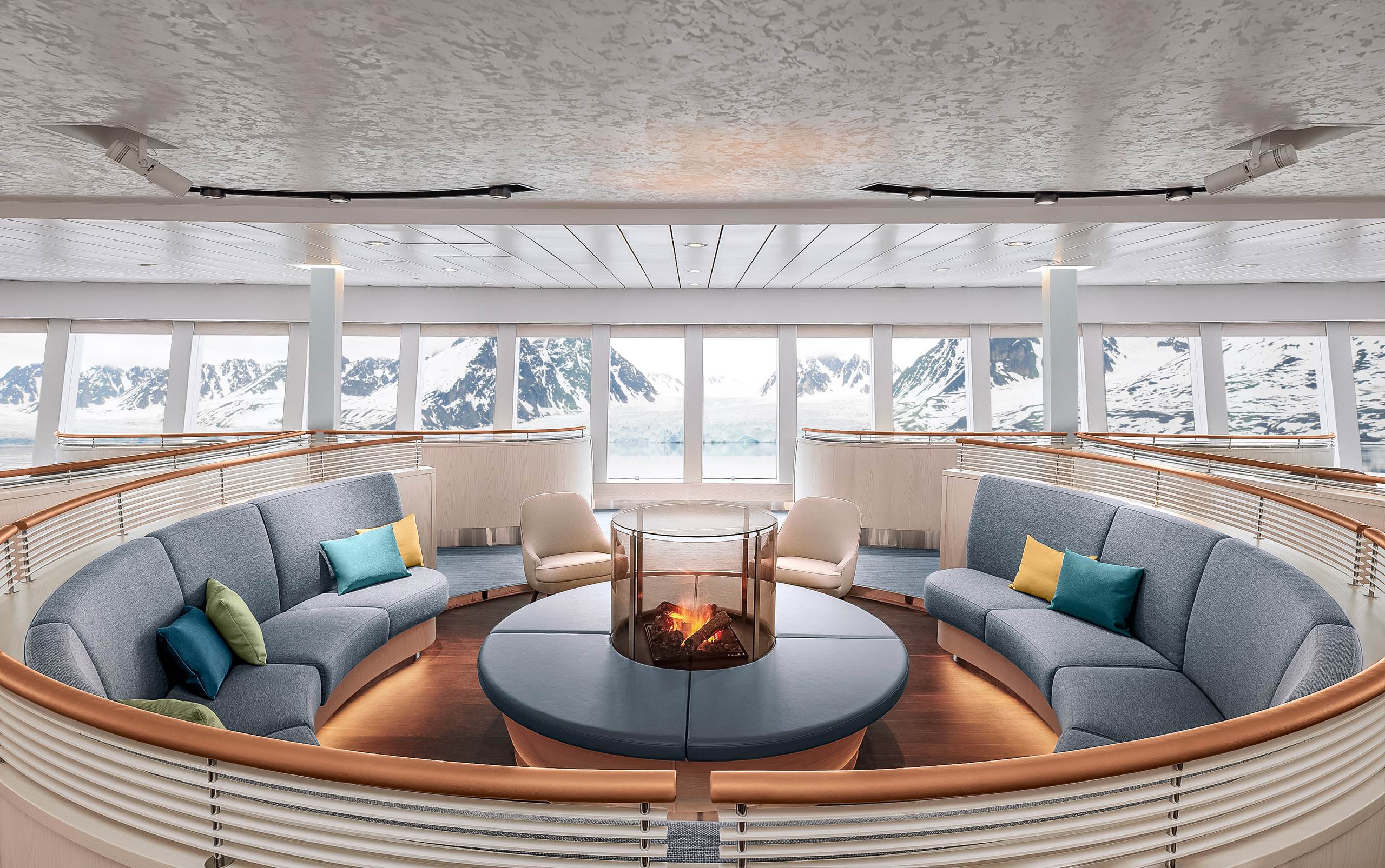 Ship Observation Hanseatic Inspiration