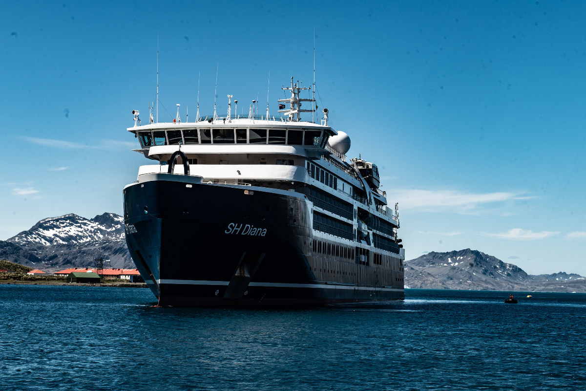 SH Diana In South Georgia Antarctic 2438