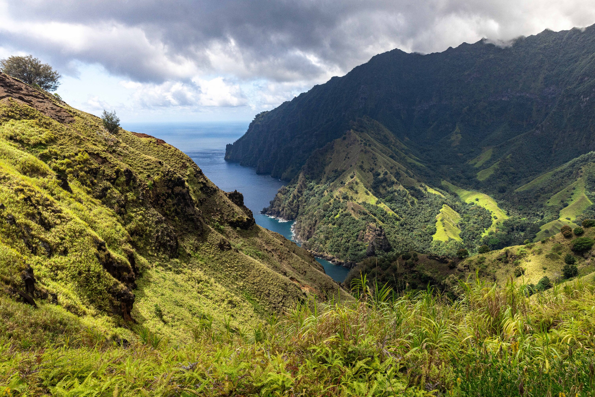 6 Walking In The Marquesas Islands 3722