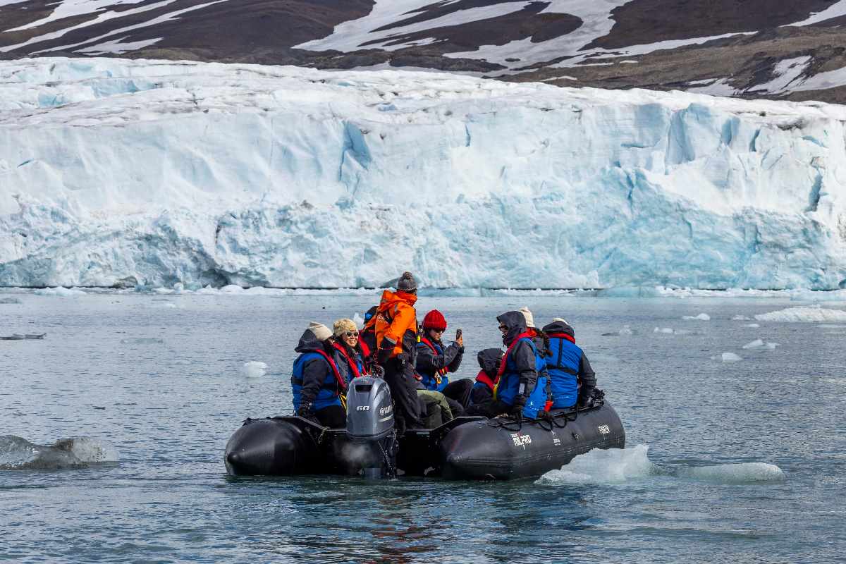 Hansbreen Svalbard Adrian Wlodarczyk