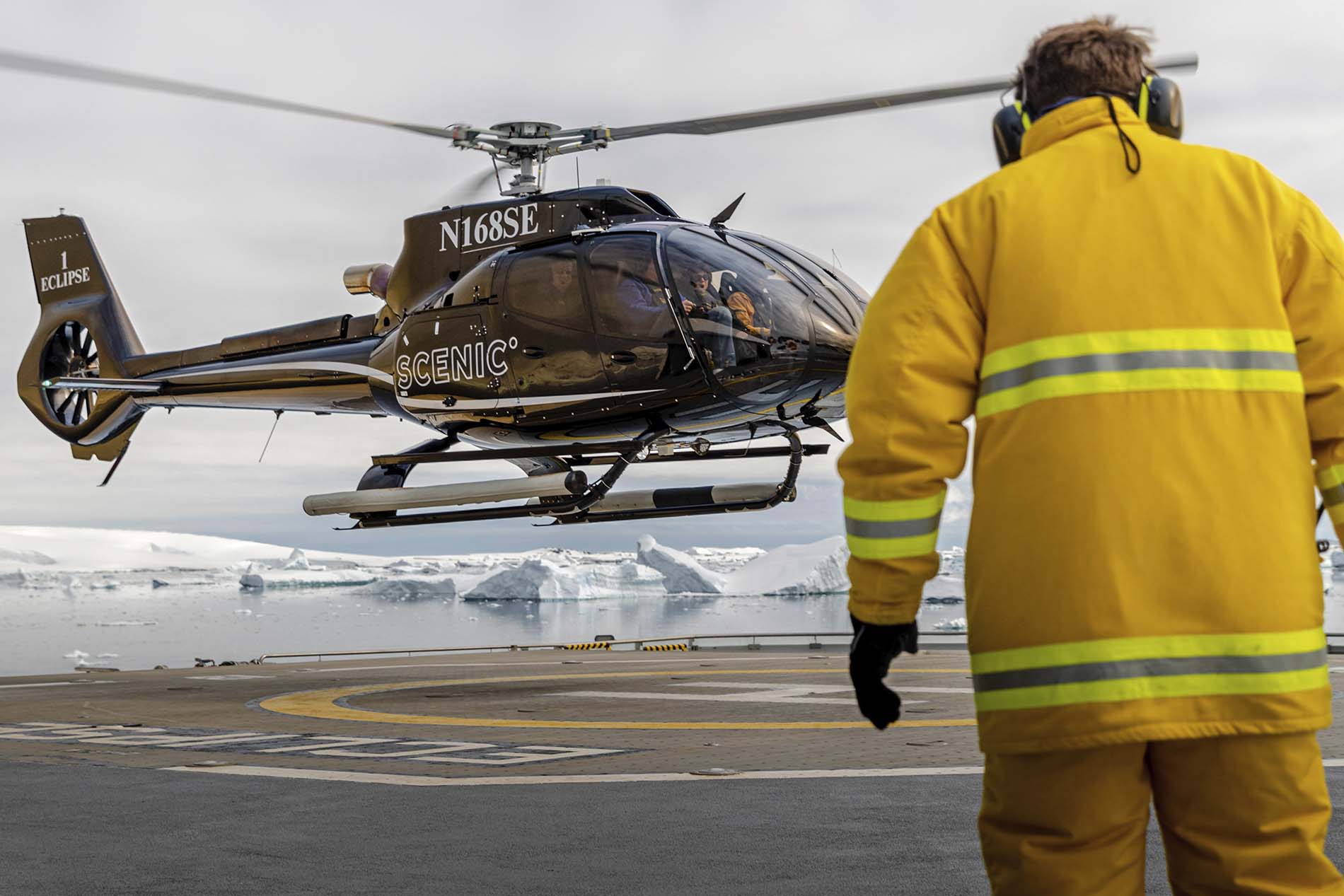 Scenic Eclipse Antarctica - Lemair_Channel_Roger Pimenta-6