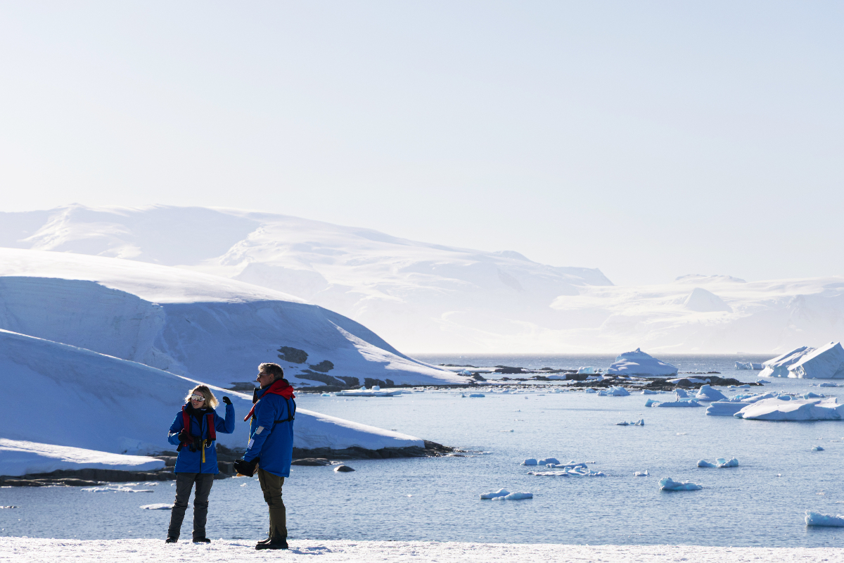 Antarctica Natalie Long AE 4824