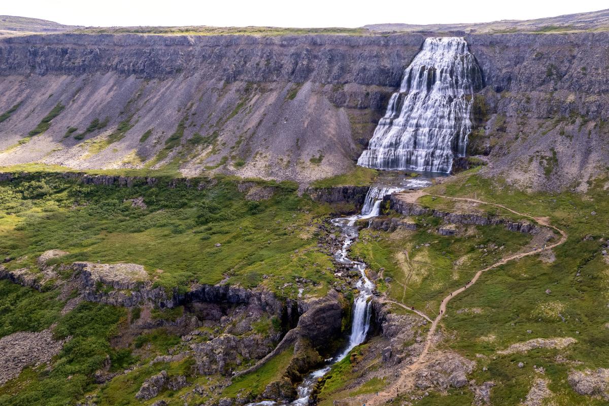 Dynanji Waterfall Swan Hellenic