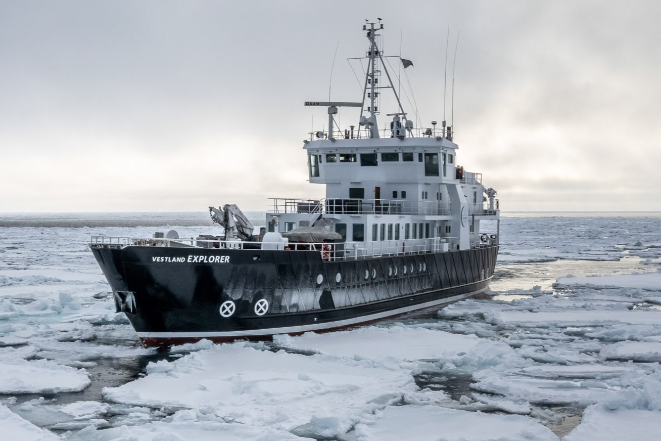 Grand Explorer Exterior Explorearth (1)
